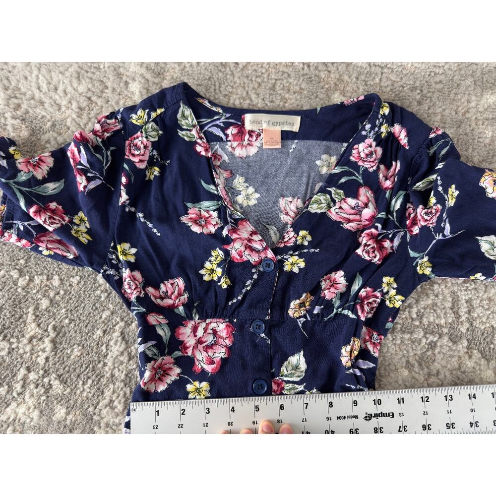 Band Of Gypsies Size XS Dark Floral Print V Neck Mini Fit Flared Dress Navy - Picture 5 of 8